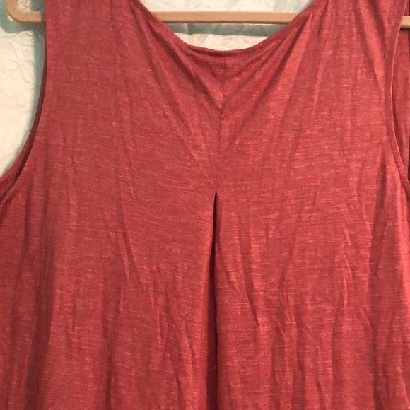 Faded Glory. Tuni length tank top. V neck with embellishments. - Picture 5 of 7